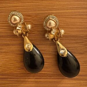 VTG RARE Craft Gold and Black Teardrop Pearl Heart Earrings